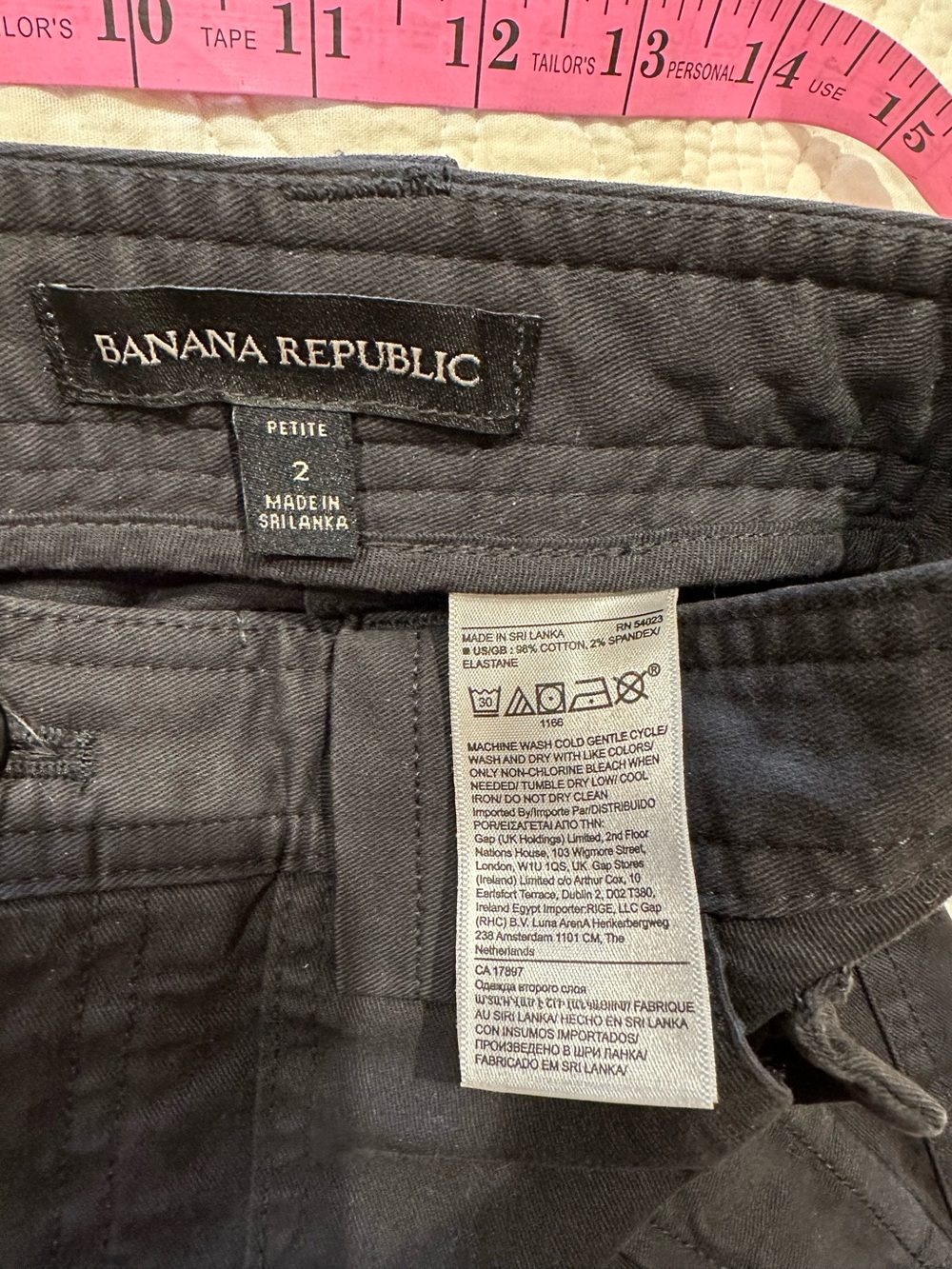 Banana Republic size 2 Petite black barrel leg crop utility pants. - Picture 8 of 12
